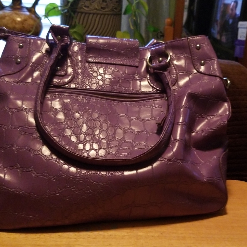 Lilac / lavender purse